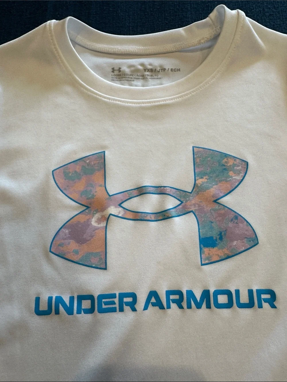 Under Armour white short